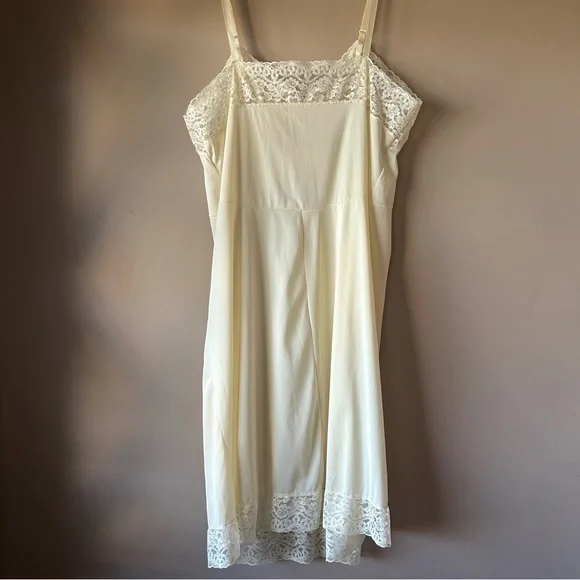 Vintage Vassarette Div Of Musingwear Inc Cream Slip Dress - Picture 10 of 12